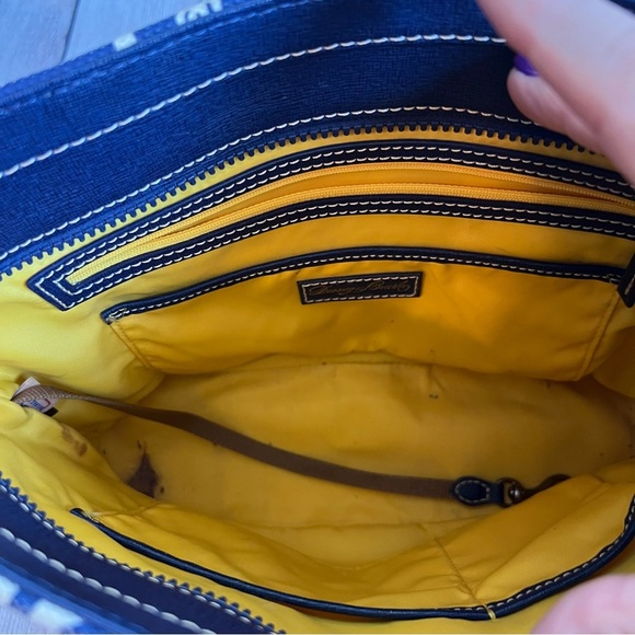Dooney & Bourke Navy and White Bag - Picture 4 of 14